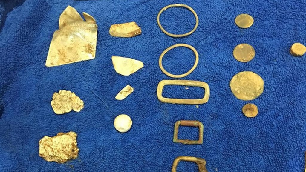 Tonight finds few coins