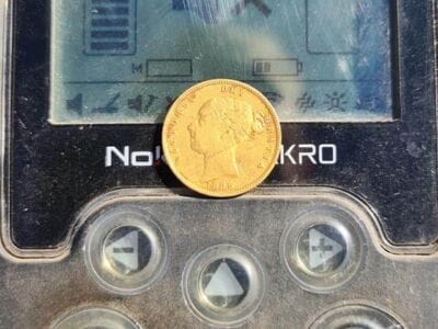 A Quick Scout With My Simplex - Gold Sovereign 1885