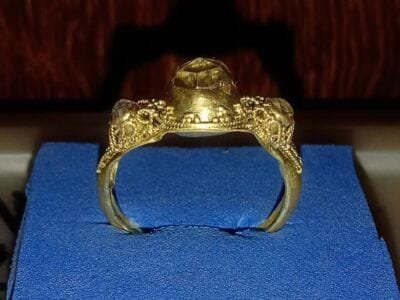 1700-1800 Century Sultanate Gold Ring Found - 3