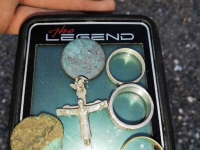 The Legend Detector On The Beach - 2