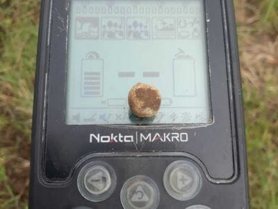 Bullets And Military Uniform Button With Simplex - 9