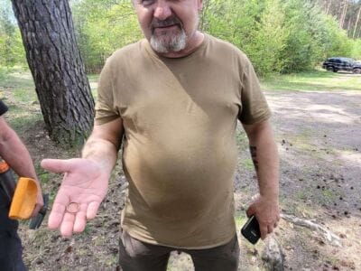 Lost Wedding Ring Found After 23 Years - 1