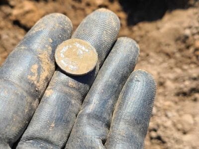 Lunchtime Hunt At An Old Demolished House - 1